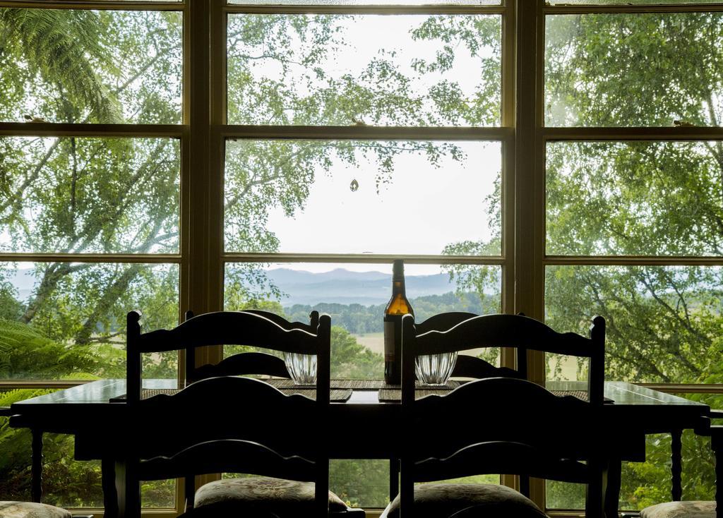 Billy Buttons Bed And Breakfast Emerald Pokoj fotografie